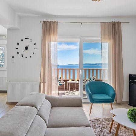 Villa Matan - Only 200M From The Sandy Beaches, Private 28M2 Pool 오미스 외부 사진